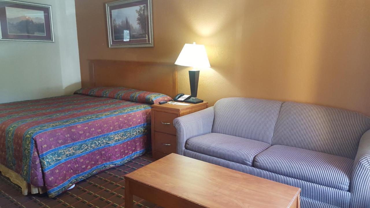 Scottish Inn Ноксвил Екстериор снимка